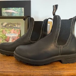 Blundstone High Top Chelsea Boot (US 8.5)
